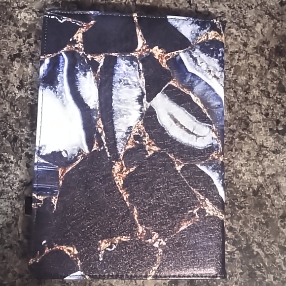 New IPad case - Picture 2 of 3